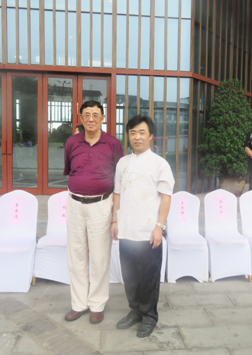 第二届“古建与书画之美”作品展活动与中国民族建筑研究会顾问、国务院参事、国务院稽查特派员车书剑合影